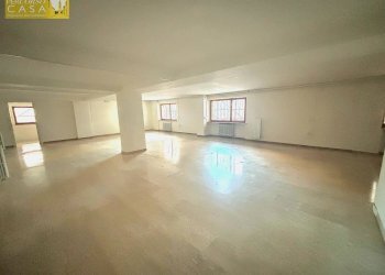 Foto 4 - Locale Commerciale Via G. Pannella
 
56, Teramo - foto 4