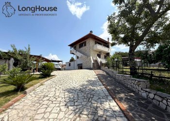 Foto 1 - Villa via ippocrate
 
6, Guidonia Montecelio - foto 1