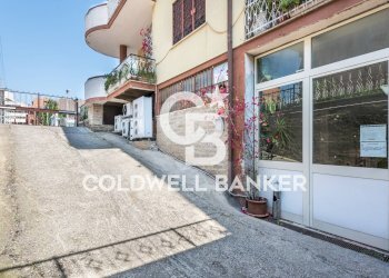 Foto 2 - Laboratorio Via Filogaso
 
15, Roma - foto 2