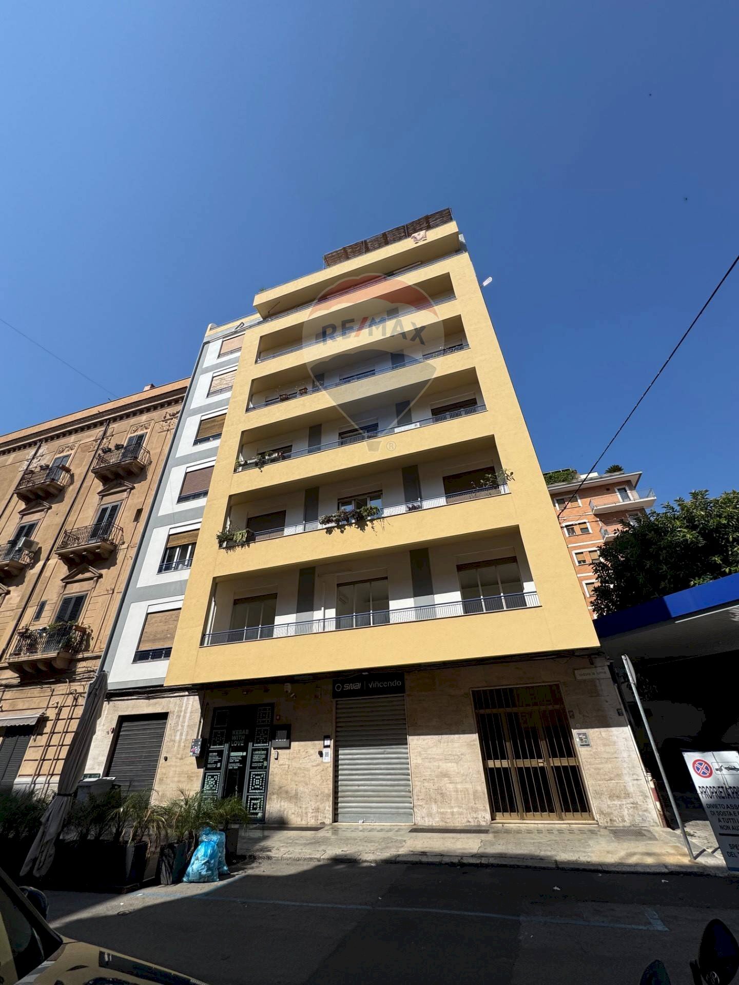 Edificio all\'aperto - Commercial Premises Via Isidoro La Lumia
 
98, Palermo - photo 2