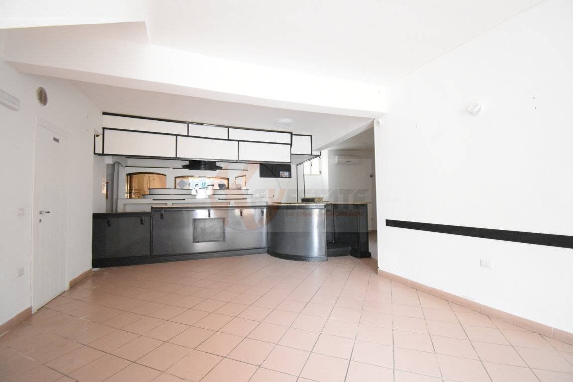 Foto 2 - Commercial Premises piazza Garibaldi
 
8, Siligo - photo 2