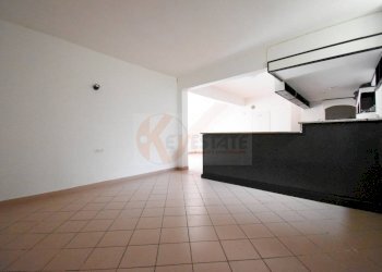 Foto 8 - Locale Commerciale piazza Garibaldi
 
8, Siligo - foto 8