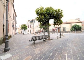 Foto 21 - Locale Commerciale piazza Garibaldi
 
8, Siligo - foto 21