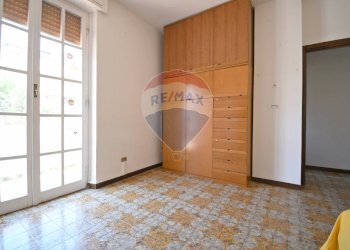 Camera / camera da letto - Appartamento Via Belgrado
 
12, Cagliari - foto 19