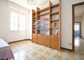 Camera / camera da letto - Appartamento Via Belgrado
 
12, Cagliari - foto 24