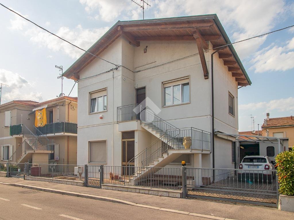 Apartment Via Val Sugana, Ravenna - photo 1