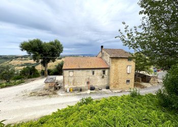 Foto 1 - Rustico Via Adriatica
 
snc, Fermo - foto 1