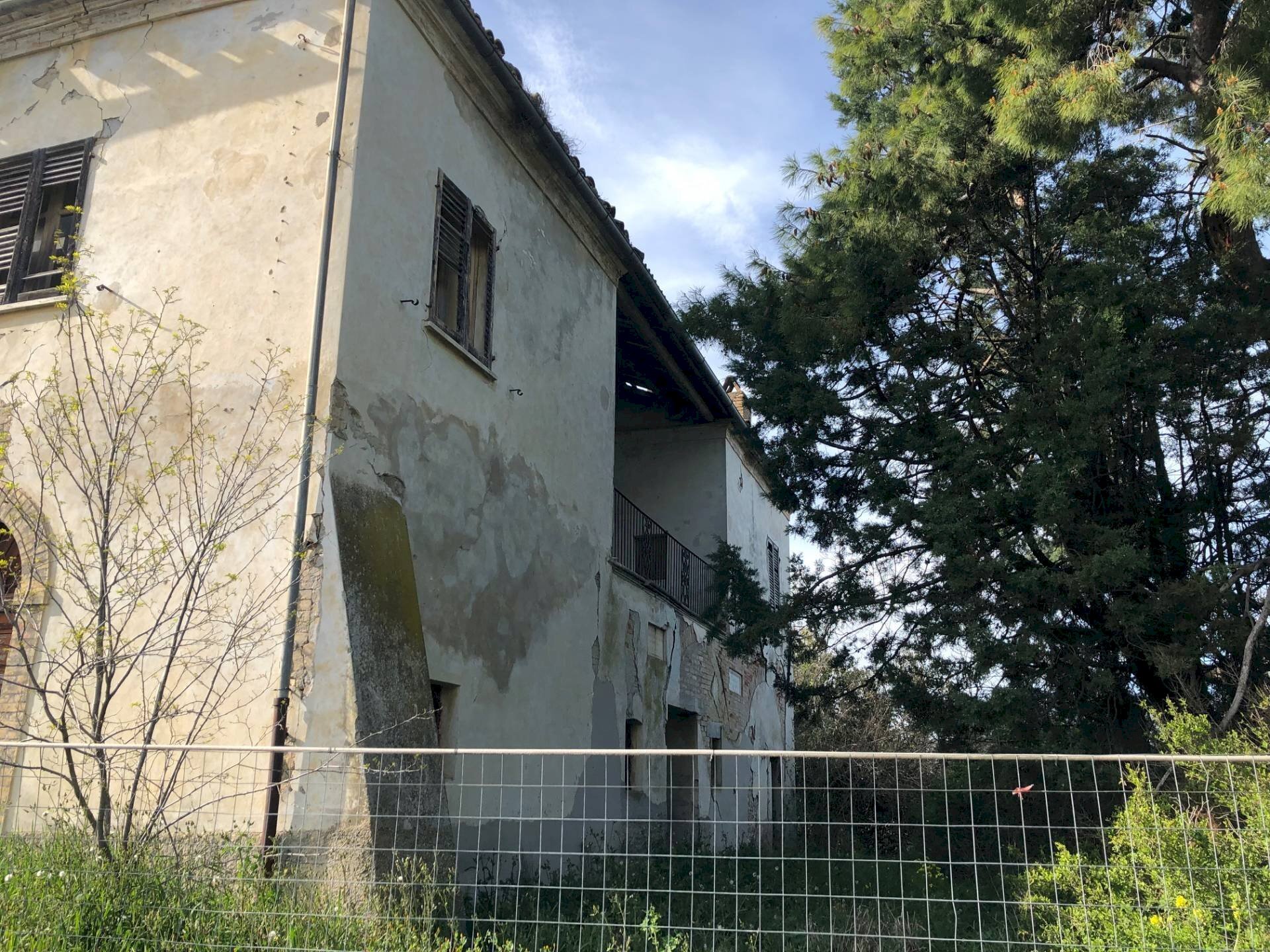 Foto 2 - Stable - Palace Loc. Grasciano Via Belvedere
 
4, Notaresco - photo 2