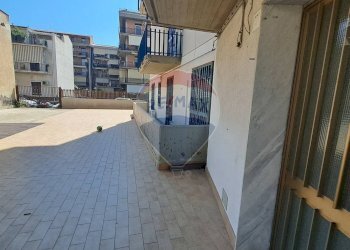 Cortile condominiale - Quadrilocale via Luigi Negrelli
 
71, Catania - foto 16