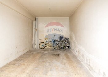 Parcheggio - Box Via Adua
 
31, Catania - foto 1