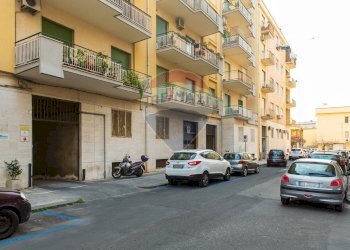Edificio all\'aperto - Box Via Adua
 
31, Catania - foto 9