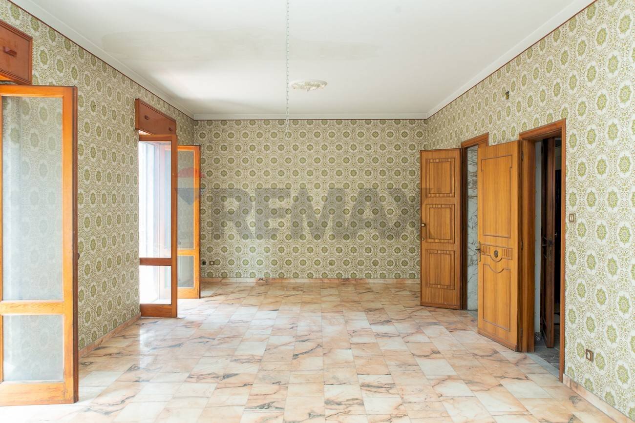 Stanza vuota - Appartamento via sardegna
 
25, Paterno - foto 1