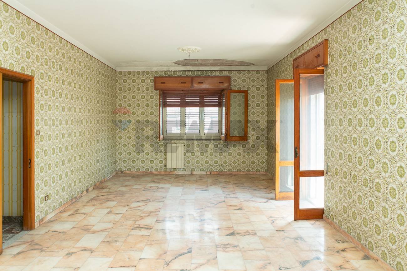 Stanza vuota - Appartamento via sardegna
 
25, Paterno - foto 3