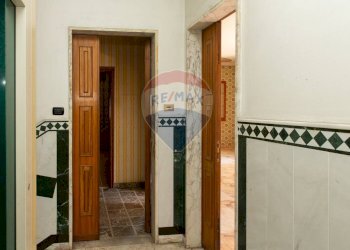 Hall / corridoio - Appartamento via sardegna
 
25, Paterno - foto 5