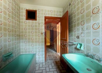 Bagno - Appartamento via sardegna
 
25, Paterno - foto 22