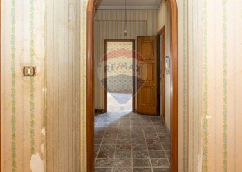 Hall / corridoio - Appartamento via sardegna
 
25, Paterno - foto 25