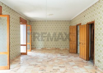 Stanza vuota - Appartamento via sardegna
 
25, Paterno - foto 4