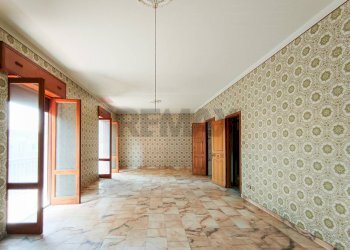 Stanza vuota - Appartamento via sardegna
 
25, Paterno - foto 5