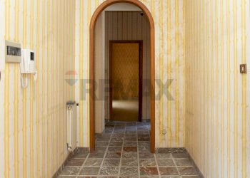 Hall / corridoio - Appartamento via sardegna
 
25, Paterno - foto 10