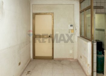Hall / corridoio - Appartamento via sardegna
 
25, Paterno - foto 26