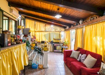 Soggiorno - Villa Via Pegno Quaderaro
 
2, Calatabiano - foto 26