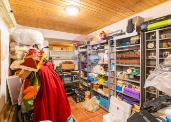 Dispensa di stoccaggio - Villa Via Pegno Quaderaro
 
2, Calatabiano - foto 43