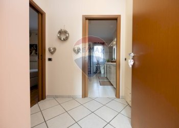 Hall / corridoio - Quadrilocale Via Gramsci
 
28, Gessate - foto 8