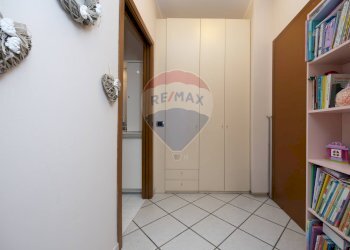 Hall / corridoio - Quadrilocale Via Gramsci
 
28, Gessate - foto 9