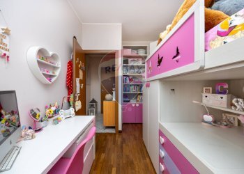 Camera / camera da letto - Quadrilocale Via Gramsci
 
28, Gessate - foto 19