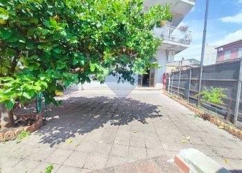 Edificio all\'aperto - Locale Commerciale VIA DIETRO MANGANELLI
 
7, Moio Alcantara - foto 1