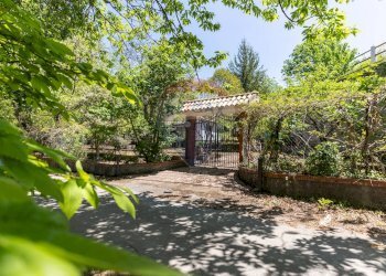 Giardino - Villa contrada Luppineria, Castelmola - foto 1