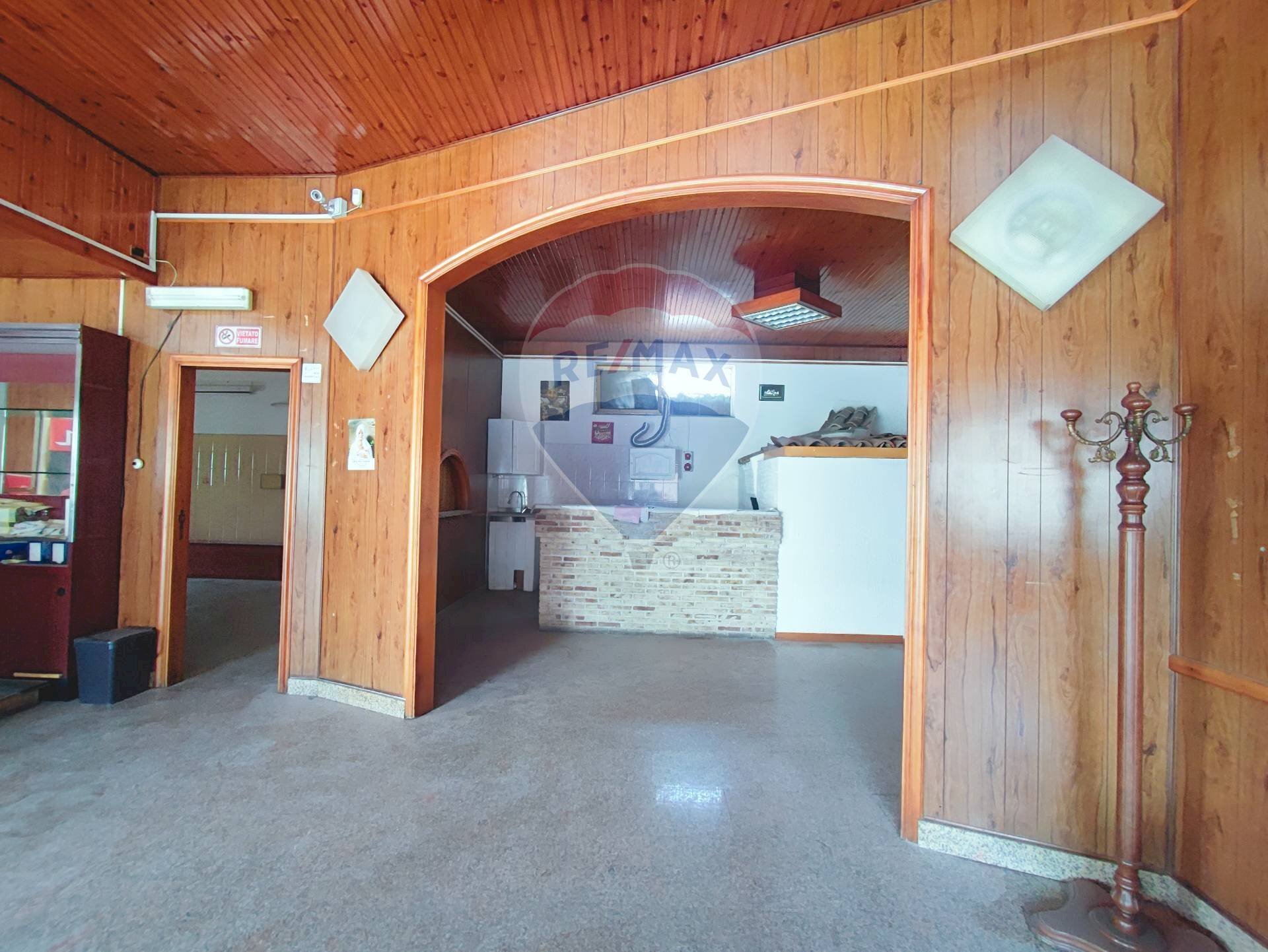 Ricezione / Lobby - Commercial Premises VIA DIETRO MANGANELLI
7, Moio Alcantara - photo 2