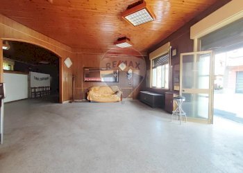 Soggiorno - Locale Commerciale VIA DIETRO MANGANELLI
 
7, Moio Alcantara - foto 4