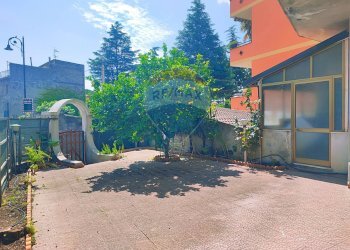 Terrazza - Locale Commerciale VIA DIETRO MANGANELLI
 
7, Moio Alcantara - foto 6