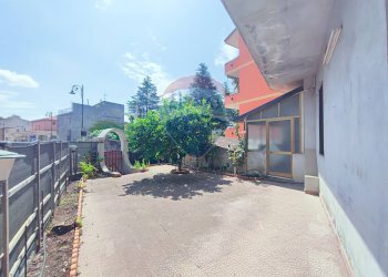 Terrazza - Locale Commerciale VIA DIETRO MANGANELLI
 
7, Moio Alcantara - foto 9