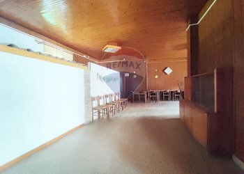 Stanza vuota - Locale Commerciale VIA DIETRO MANGANELLI
 
7, Moio Alcantara - foto 17