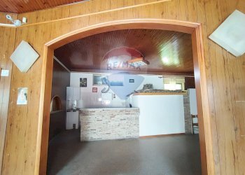 Stanza vuota - Locale Commerciale VIA DIETRO MANGANELLI
 
7, Moio Alcantara - foto 19