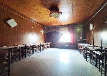 Sala da pranzo - Locale Commerciale VIA DIETRO MANGANELLI
 
7, Moio Alcantara - foto 22