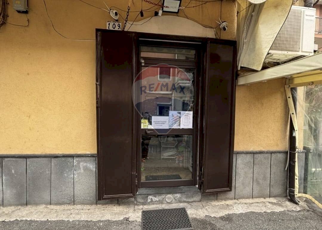 Dettagli - Ufficio via XXXI Maggio
 
109, Catania - foto 2