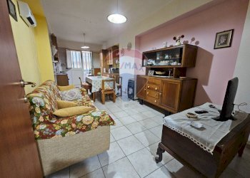 Sala da pranzo - Casa indipendente Via Cesare Battisti
 
149, Furci Siculo - foto 9