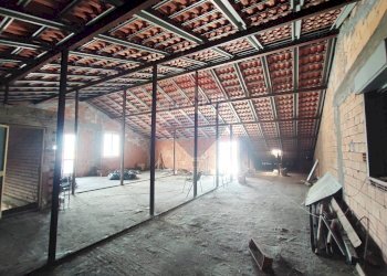 Non correlato - Monolocale VIA DIETRO MANGANELLI
 
9, Moio Alcantara - foto 2