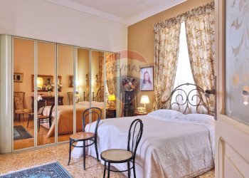 Camera / camera da letto - Trilocale via P. Brignola
 
8, Caserta - foto 15