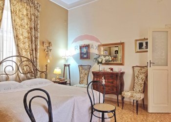 Camera / camera da letto - Trilocale via P. Brignola
 
8, Caserta - foto 17