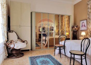 Camera / camera da letto - Trilocale via P. Brignola
 
8, Caserta - foto 19