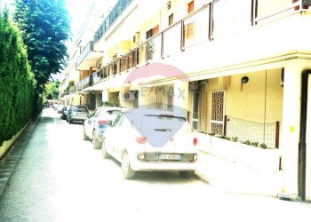 Edificio all\'aperto - Quadrilocale Via Petrarca
 
44, Caserta - foto 23