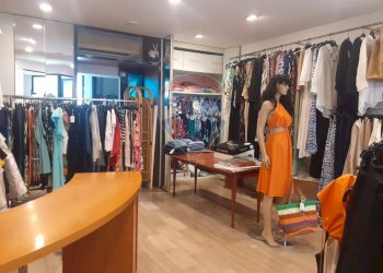 interno - Locale Commerciale Viale XXIV Maggio
 
56, Vieste - foto 6