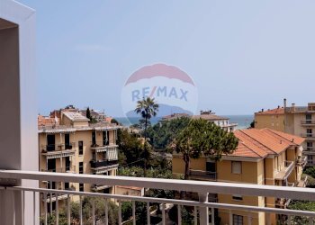 Balcone - Trilocale GENERALE ARDOINO
 
205, Diano Marina - foto 8