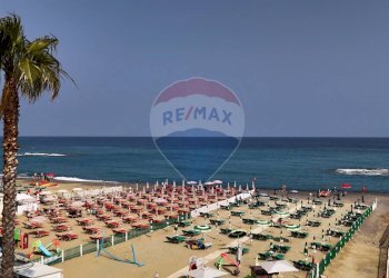 Vista dell\'acqua - Trilocale GENERALE ARDOINO
 
205, Diano Marina - foto 25