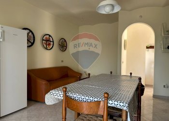 Sala da pranzo - Casa indipendente Via Coste
 
6, Cerro al Volturno - foto 9