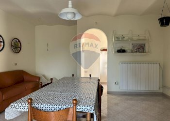 Sala da pranzo - Casa indipendente Via Coste
 
6, Cerro al Volturno - foto 13